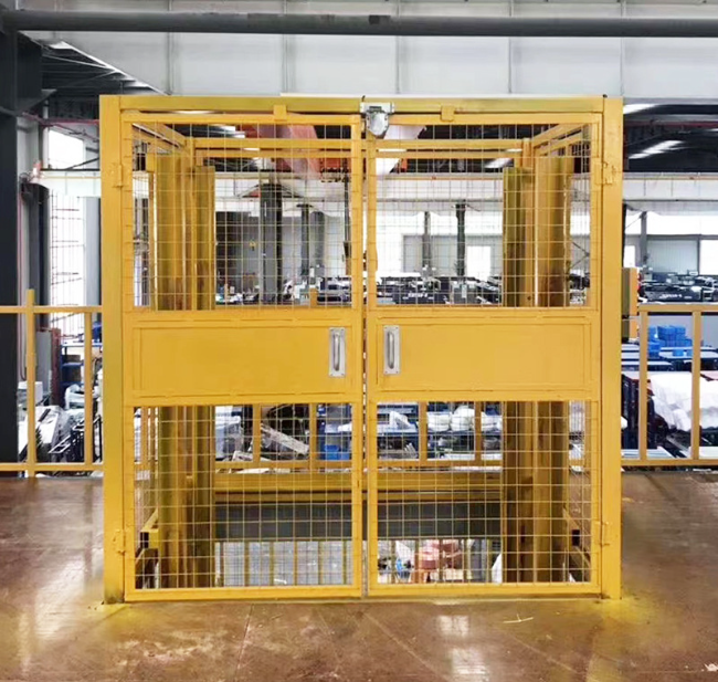 三明智能导轨式升降机亮相